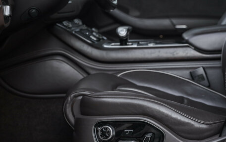 Audi A8, 2011 год, 1 990 000 рублей, 27 фотография