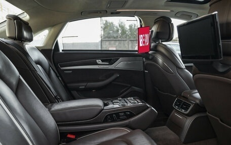 Audi A8, 2011 год, 1 990 000 рублей, 32 фотография