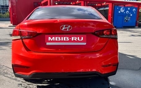 Hyundai Solaris II рестайлинг, 2018 год, 460 000 рублей, 3 фотография