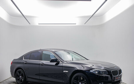 BMW 5 серия, 2013 год, 1 547 000 рублей, 3 фотография