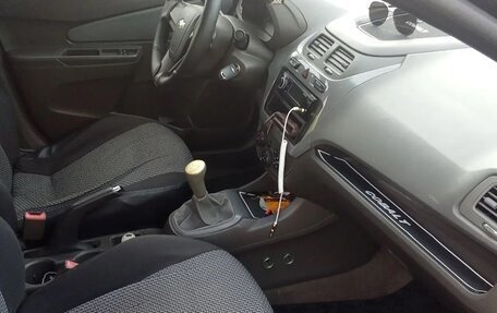 Chevrolet Cobalt II, 2013 год, 550 000 рублей, 3 фотография