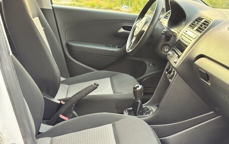 Volkswagen Polo VI (EU Market), 2013 год, 570 000 рублей, 11 фотография