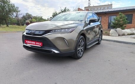 Toyota Harrier, 2022 год, 3 550 000 рублей, 2 фотография