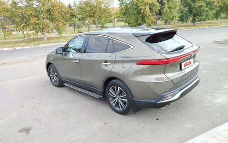 Toyota Harrier, 2022 год, 3 550 000 рублей, 4 фотография