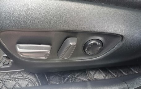 Toyota Harrier, 2022 год, 3 550 000 рублей, 26 фотография