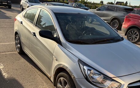 Hyundai Solaris II рестайлинг, 2011 год, 575 000 рублей, 6 фотография