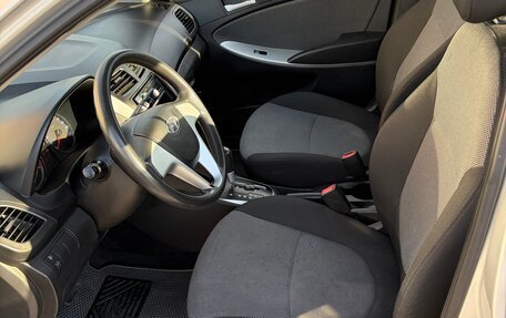 Hyundai Solaris II рестайлинг, 2011 год, 575 000 рублей, 8 фотография