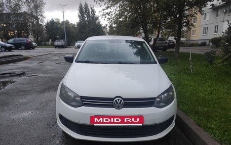 Volkswagen Polo VI (EU Market), 2015 год, 645 000 рублей, 2 фотография