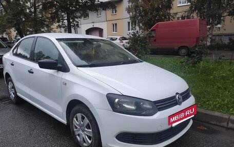 Volkswagen Polo VI (EU Market), 2015 год, 645 000 рублей, 3 фотография