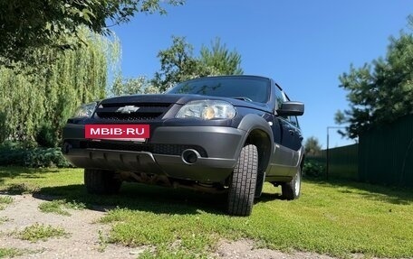 Chevrolet Niva I рестайлинг, 2016 год, 750 000 рублей, 2 фотография