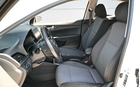 Hyundai Solaris II рестайлинг, 2020 год, 1 299 000 рублей, 10 фотография