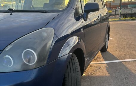 Toyota Corolla Verso I, 2005 год, 645 000 рублей, 4 фотография