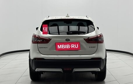 Nissan Qashqai, 2022 год, 1 980 000 рублей, 3 фотография