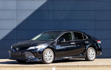 Toyota Camry, 2019 год, 2 395 000 рублей, 1 фотография