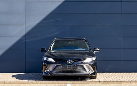 Toyota Camry, 2019 год, 2 395 000 рублей, 3 фотография