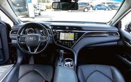 Toyota Camry, 2019 год, 2 395 000 рублей, 17 фотография