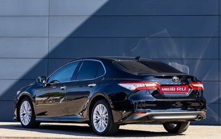 Toyota Camry, 2019 год, 2 395 000 рублей, 10 фотография
