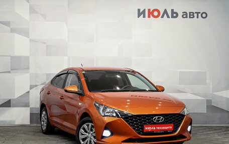 Hyundai Solaris II рестайлинг, 2022 год, 1 900 000 рублей, 3 фотография