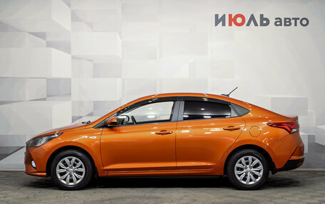Hyundai Solaris II рестайлинг, 2022 год, 1 900 000 рублей, 8 фотография