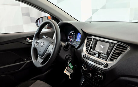 Hyundai Solaris II рестайлинг, 2022 год, 1 900 000 рублей, 12 фотография