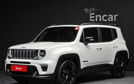 Jeep Renegade I рестайлинг, 2023 год, 1 450 000 рублей, 2 фотография