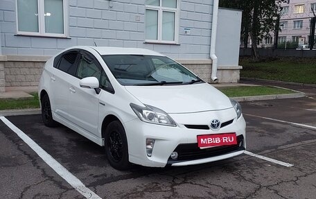 Toyota Prius, 2012 год, 970 000 рублей, 1 фотография