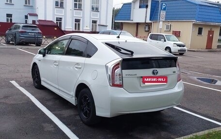 Toyota Prius, 2012 год, 970 000 рублей, 2 фотография