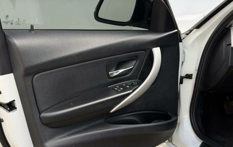 BMW 3 серия, 2015 год, 1 729 000 рублей, 11 фотография