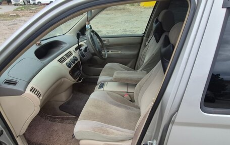 Toyota Vista V30, 2001 год, 550 000 рублей, 10 фотография