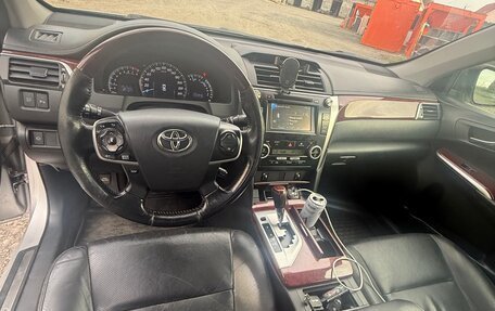 Toyota Camry, 2012 год, 1 860 000 рублей, 5 фотография