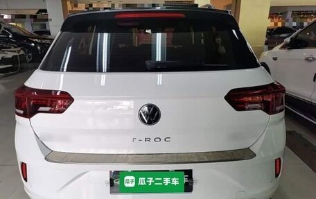 Volkswagen T-Roc I, 2021 год, 1 290 300 рублей, 13 фотография