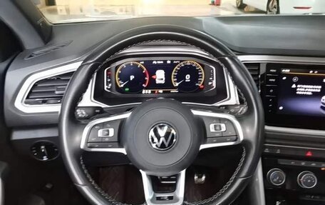 Volkswagen T-Roc I, 2021 год, 1 290 300 рублей, 11 фотография