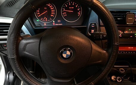 BMW 1 серия, 2013 год, 900 000 рублей, 24 фотография