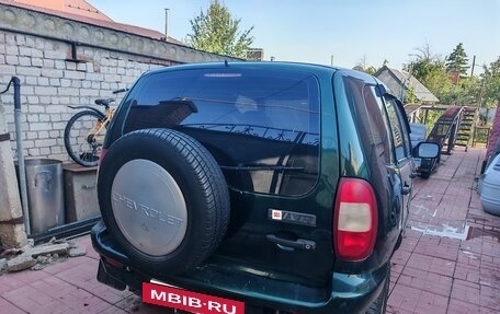 Chevrolet Niva I рестайлинг, 2005 год, 330 000 рублей, 3 фотография