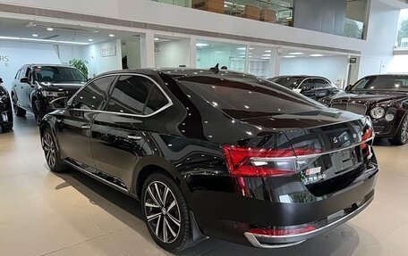Skoda Octavia IV, 2023 год, 1 950 000 рублей, 4 фотография