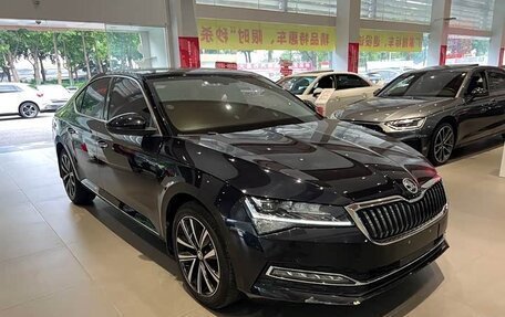 Skoda Octavia IV, 2023 год, 1 950 000 рублей, 3 фотография