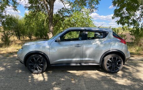 Nissan Juke II, 2011 год, 899 000 рублей, 3 фотография
