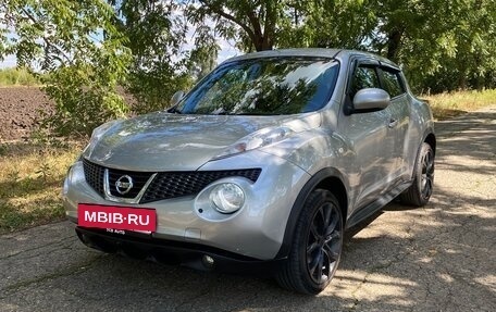 Nissan Juke II, 2011 год, 899 000 рублей, 9 фотография