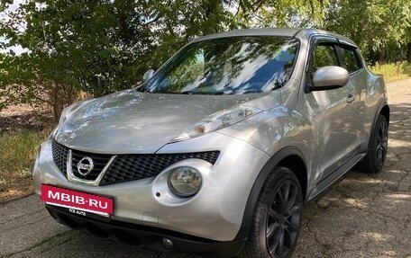 Nissan Juke II, 2011 год, 899 000 рублей, 12 фотография