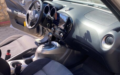 Nissan Juke II, 2011 год, 899 000 рублей, 15 фотография