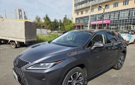 Lexus RX IV рестайлинг, 2022 год, 5 300 000 рублей, 1 фотография