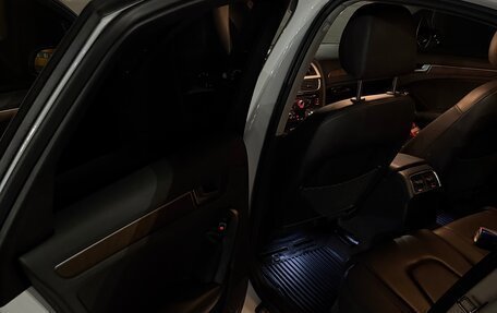 Audi A4, 2015 год, 1 550 000 рублей, 9 фотография