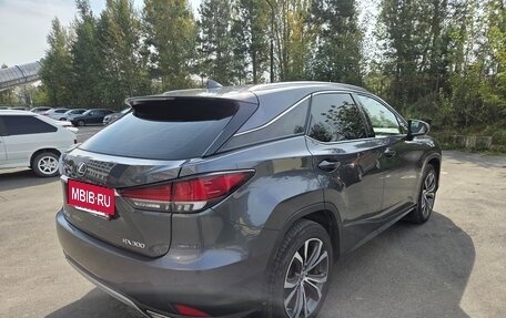 Lexus RX IV рестайлинг, 2022 год, 5 300 000 рублей, 2 фотография