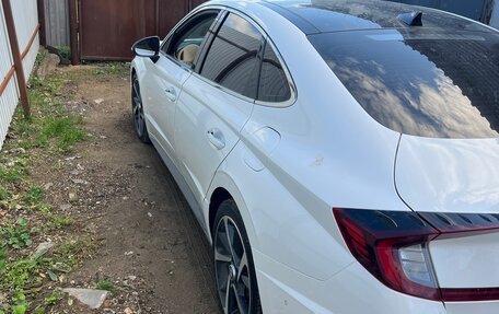 Hyundai Sonata VIII, 2021 год, 2 100 000 рублей, 2 фотография