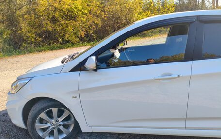 Hyundai Solaris II рестайлинг, 2013 год, 880 000 рублей, 13 фотография