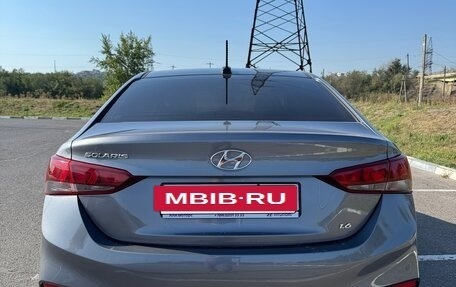 Hyundai Solaris II рестайлинг, 2019 год, 1 390 000 рублей, 5 фотография