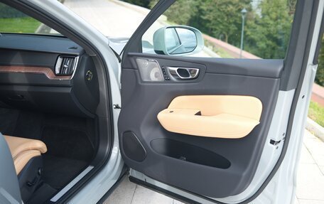 Volvo XC60 II, 2023 год, 5 950 000 рублей, 14 фотография
