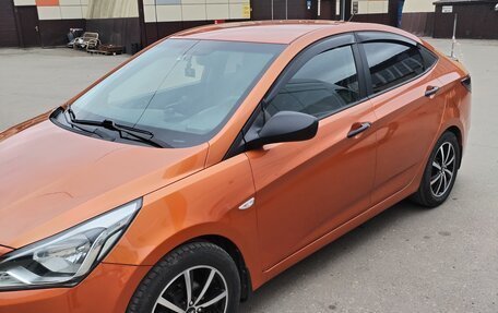 Hyundai Solaris II рестайлинг, 2014 год, 840 000 рублей, 4 фотография