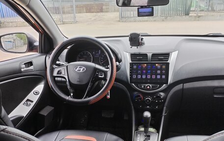 Hyundai Solaris II рестайлинг, 2014 год, 840 000 рублей, 15 фотография