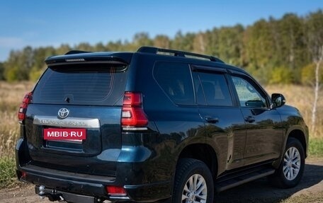 Toyota Land Cruiser Prado 150 рестайлинг 2, 2018 год, 4 200 000 рублей, 3 фотография